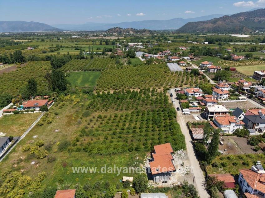 Grundstück Zum Verkauf In Okçular, 1050 M², Im Wohngebiet Des Dorfes.