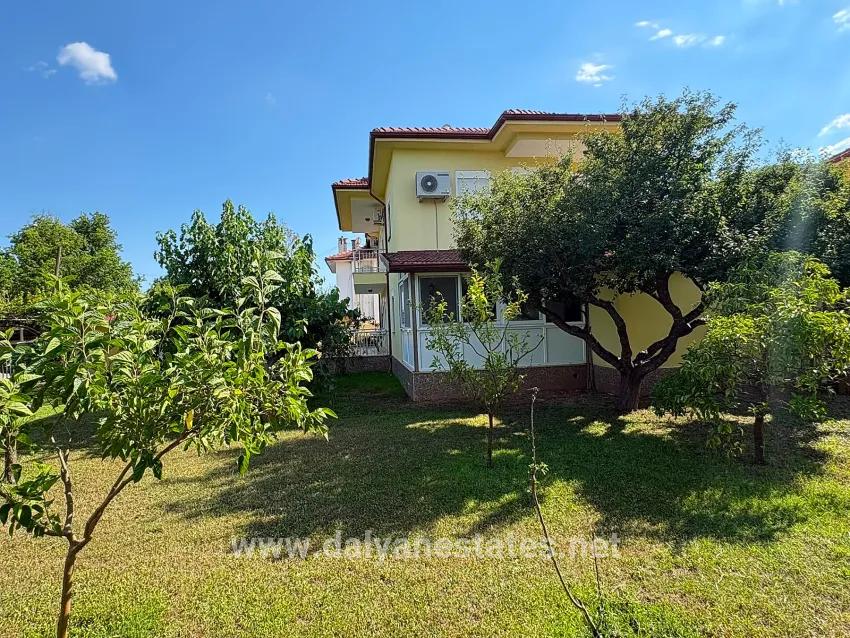 Dalyan Gülpınar 1000m2 Grundstück Innerhalb 4+2 Zu Verkaufende Villa
