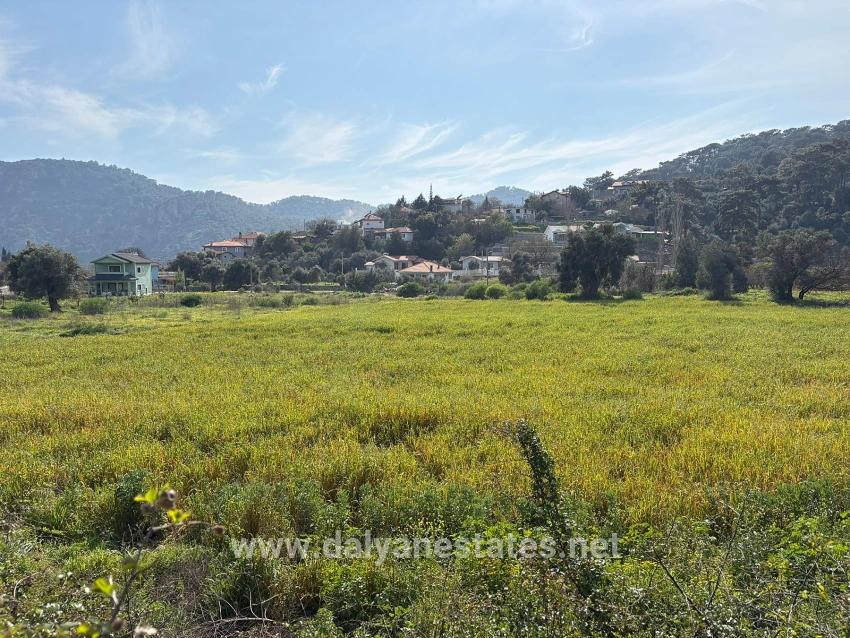 2.023 M² Großes Grundstück In Çandır Village, Köyceğiz, Zu Verkaufen, Mit Miteigentum Und Freiwilliger Aufteilung.