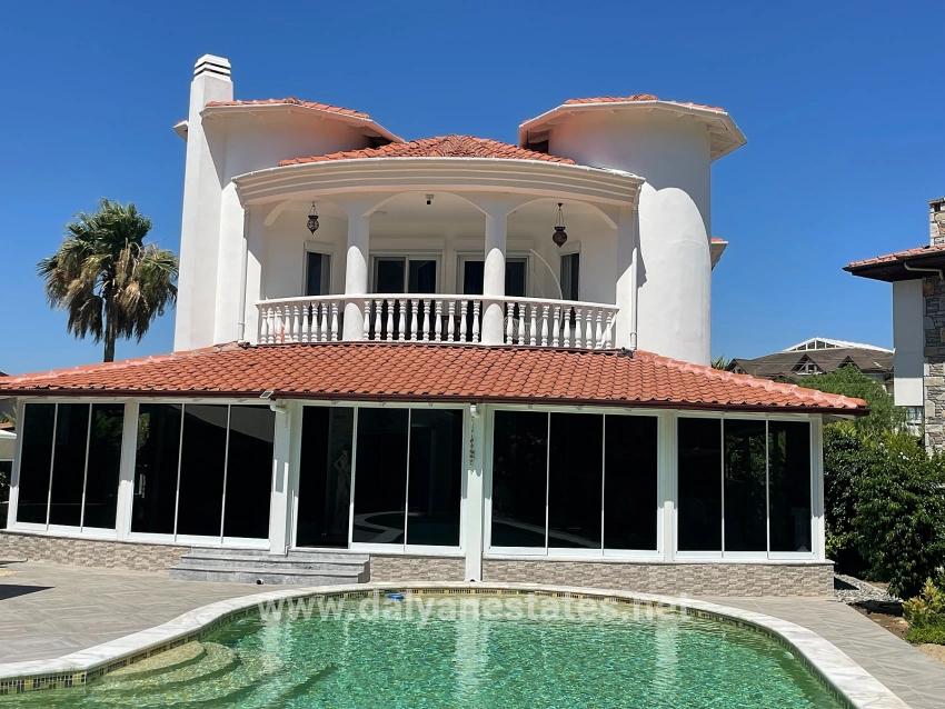 4+1-Zimmer Villa Zu verkaufen in Dalyan Bz. Ortaca - 720 m²