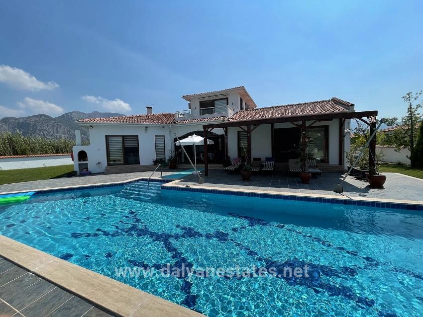 4+1-Zimmer Villa Zu verkaufen in Dalyan Bz. Ortaca - 7.000 m²