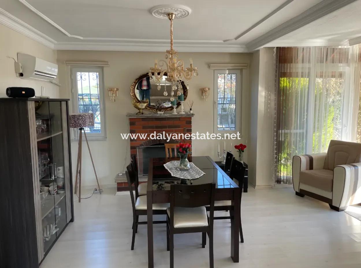 Villa Zum Verkauf In 600M2 Grundstück In Dalyan