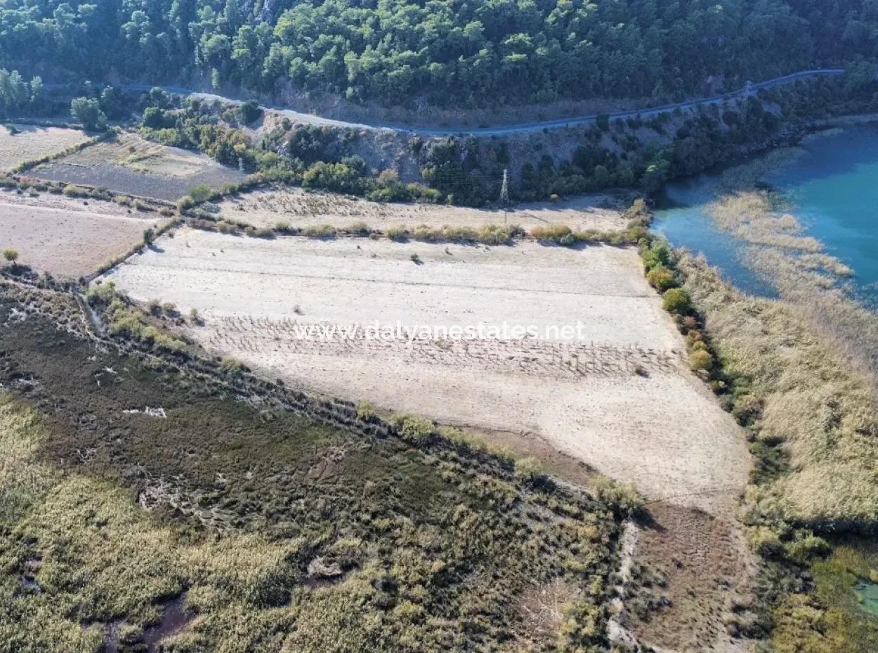 3210M2 2B Grundstück Zum Verkauf Am See In Çandır