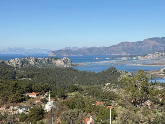 1000 M² Großes Grundstück Mit Meerblick Im Wohngebiet Gökbel Village Zu Verkaufen