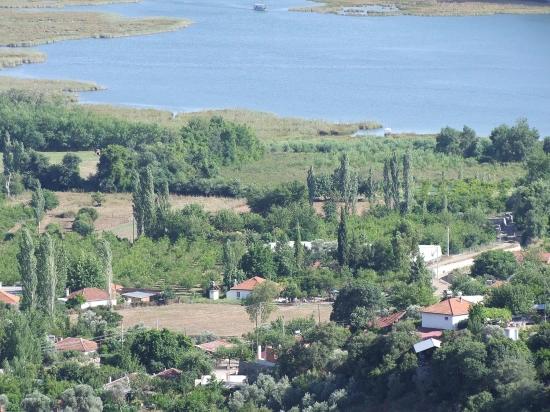 1252m2 Grundstück Zum Verkauf Mit Seeblick In Çandır
