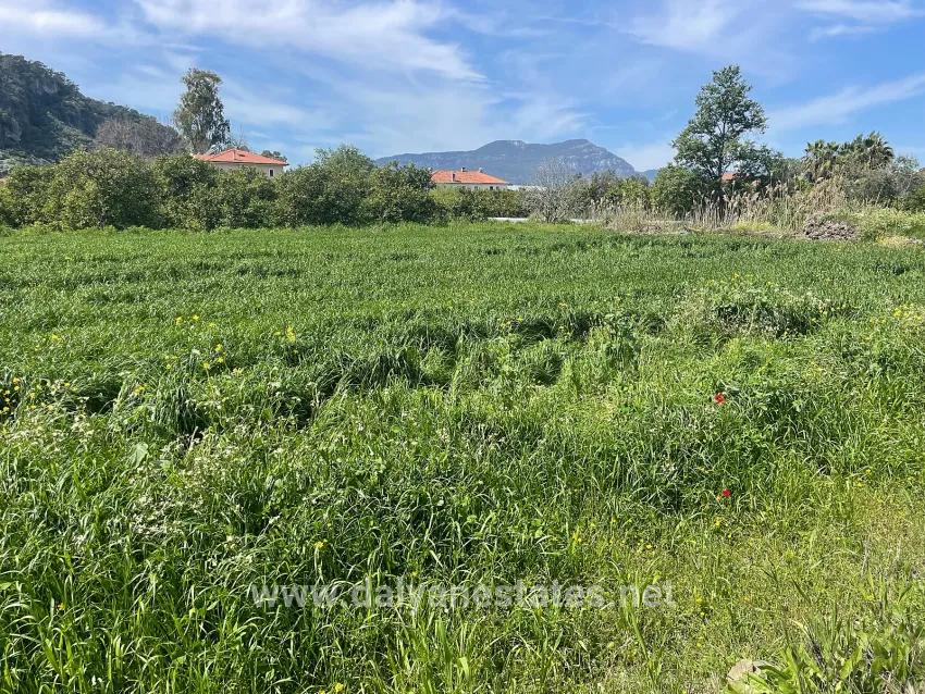 Archers' In Okçular'da 736m2 Olan 250m2 Construction Licensed For Sale Plot
