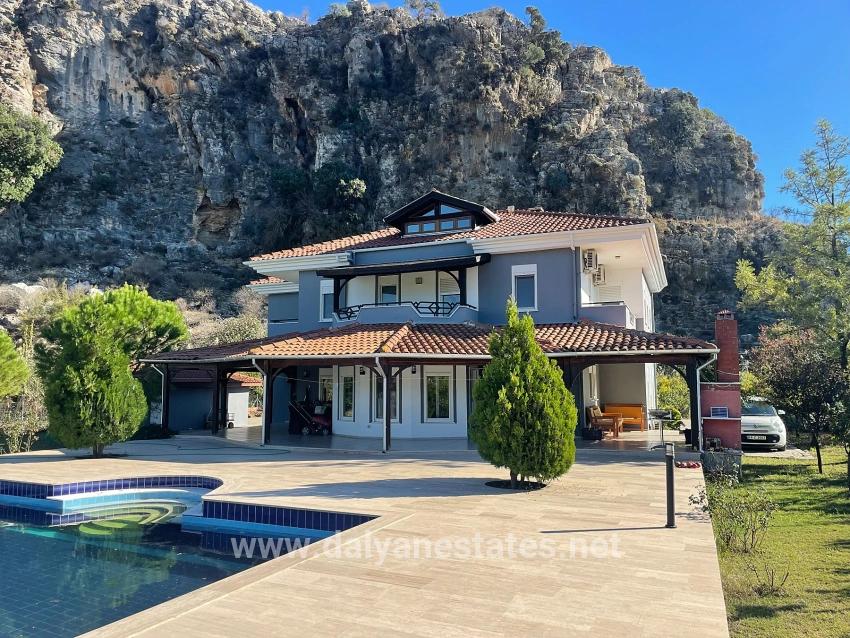 4+2 Villa For Sale On A 6000m2 Plot In Dalyan Gülpınar
