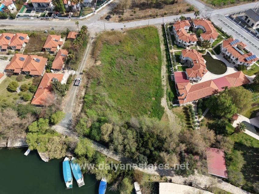 2600m2 Land For Sale In Dalyan Gülpınar, Next To The Canal, With 20% Tourism Zoning