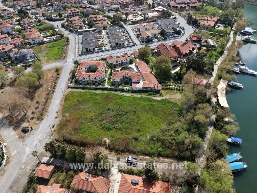 2600m2 Land For Sale In Dalyan Gülpınar, Next To The Canal, With 20% Tourism Zoning