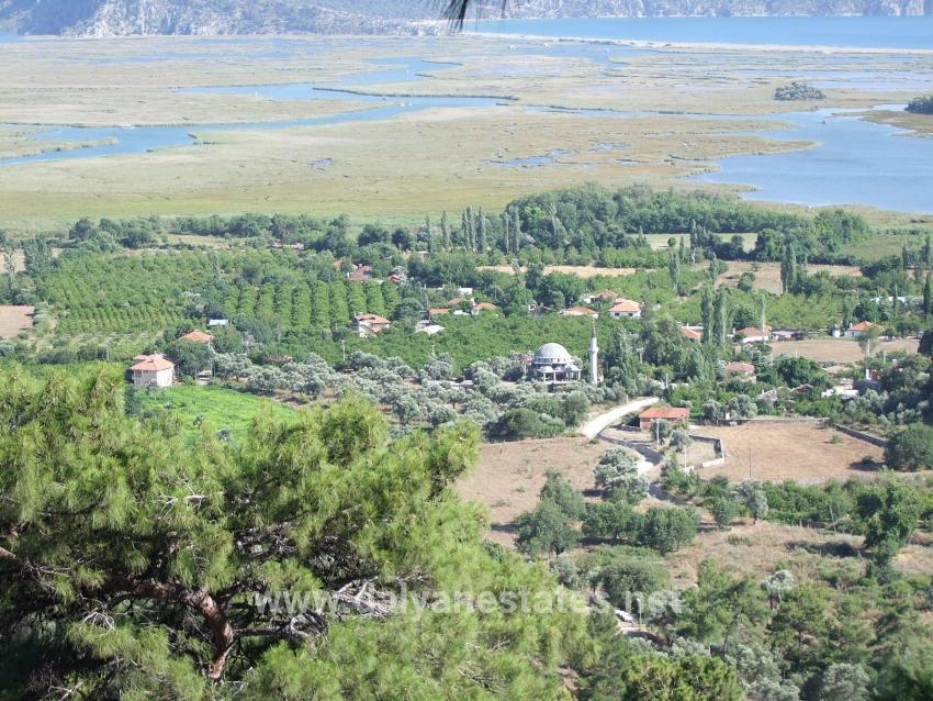 1252m2 Land For Sale With Lake View In Çandır