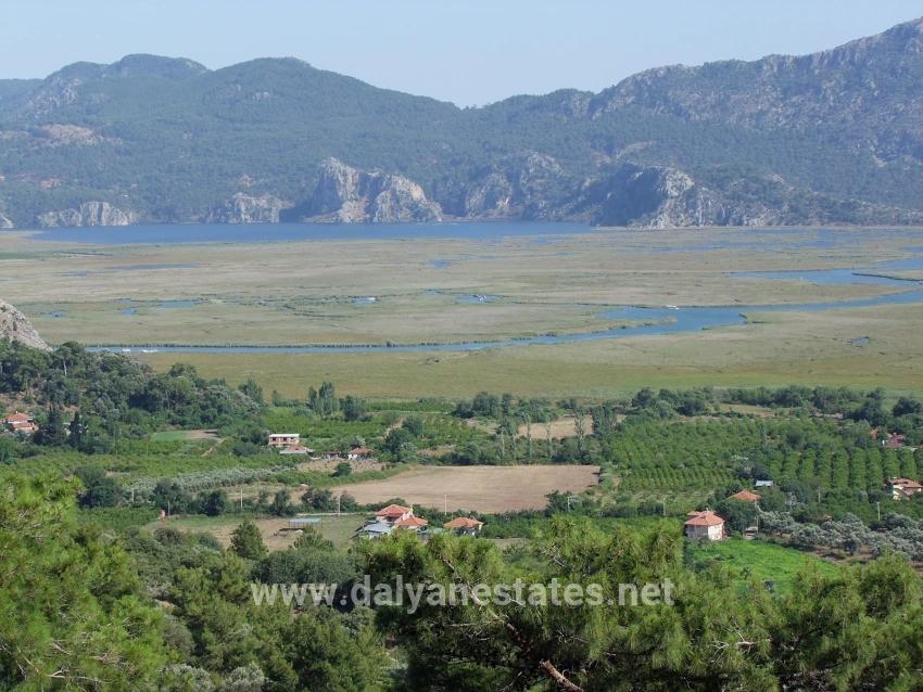 1252m2 Land For Sale With Lake View In Çandır