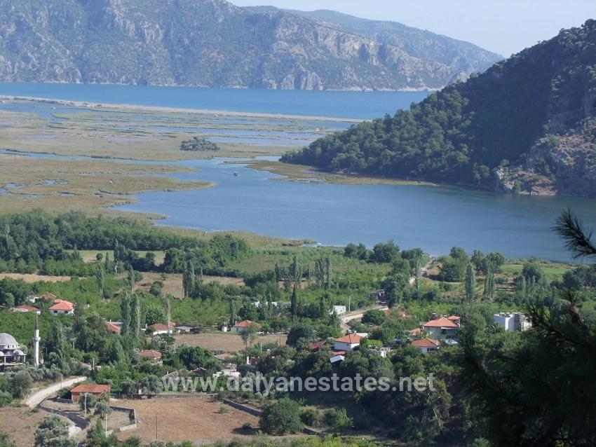 1252m2 Land For Sale With Lake View In Çandır