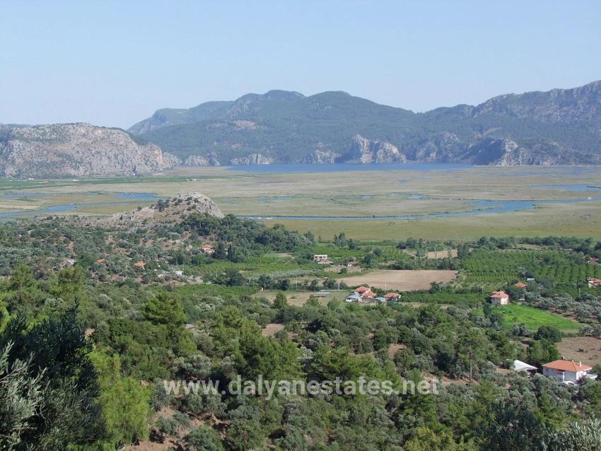 1252m2 Land For Sale With Lake View In Çandır