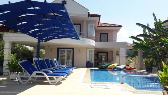 4+1 Villa For Sale In Dalyan Gülpınar, 573m2
