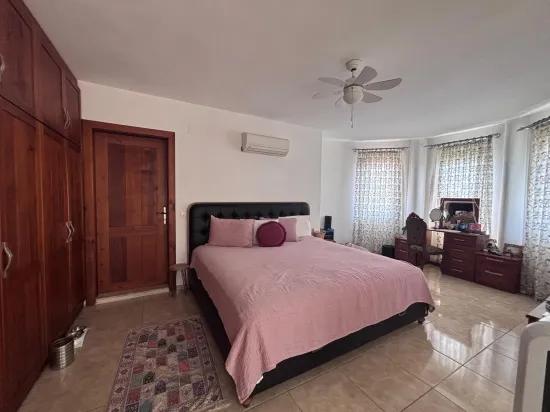 Corner Plot Of 980m2 With 5+1 Rooms For Sale In Dalyan, Maraş.