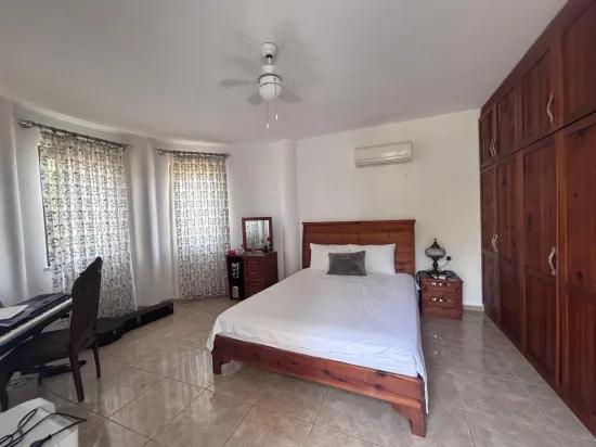 Corner Plot Of 980m2 With 5+1 Rooms For Sale In Dalyan, Maraş.