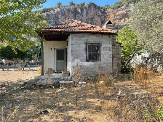 2765m2 Detached House For Sale In Çandır, Right Next To The Canal