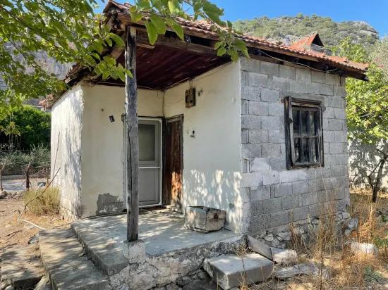 2765m2 Detached House For Sale In Çandır, Right Next To The Canal