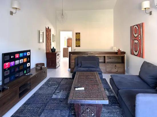 4+1 Villa For Sale In Dalyan, Right On The Canal