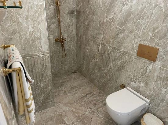 Vip Villa For Sale In Gökbel, On A 5000m2 Plot With Full Sea View.