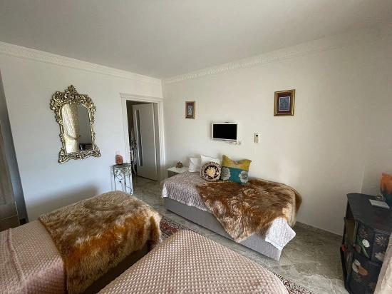 Vip Villa For Sale In Gökbel, On A 5000m2 Plot With Full Sea View.
