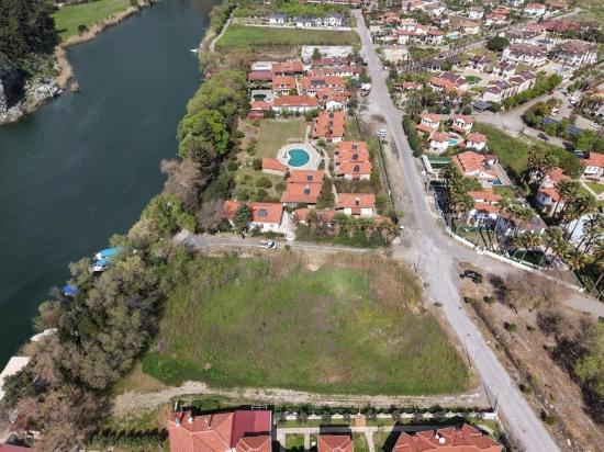 2600m2 Land For Sale In Dalyan Gülpınar, Next To The Canal, With 20% Tourism Zoning