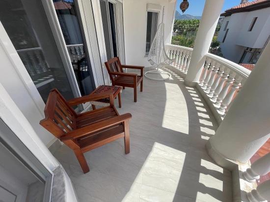 4+1 Villa For Sale On A 720m2 Plot In Dalyan Gülpınar