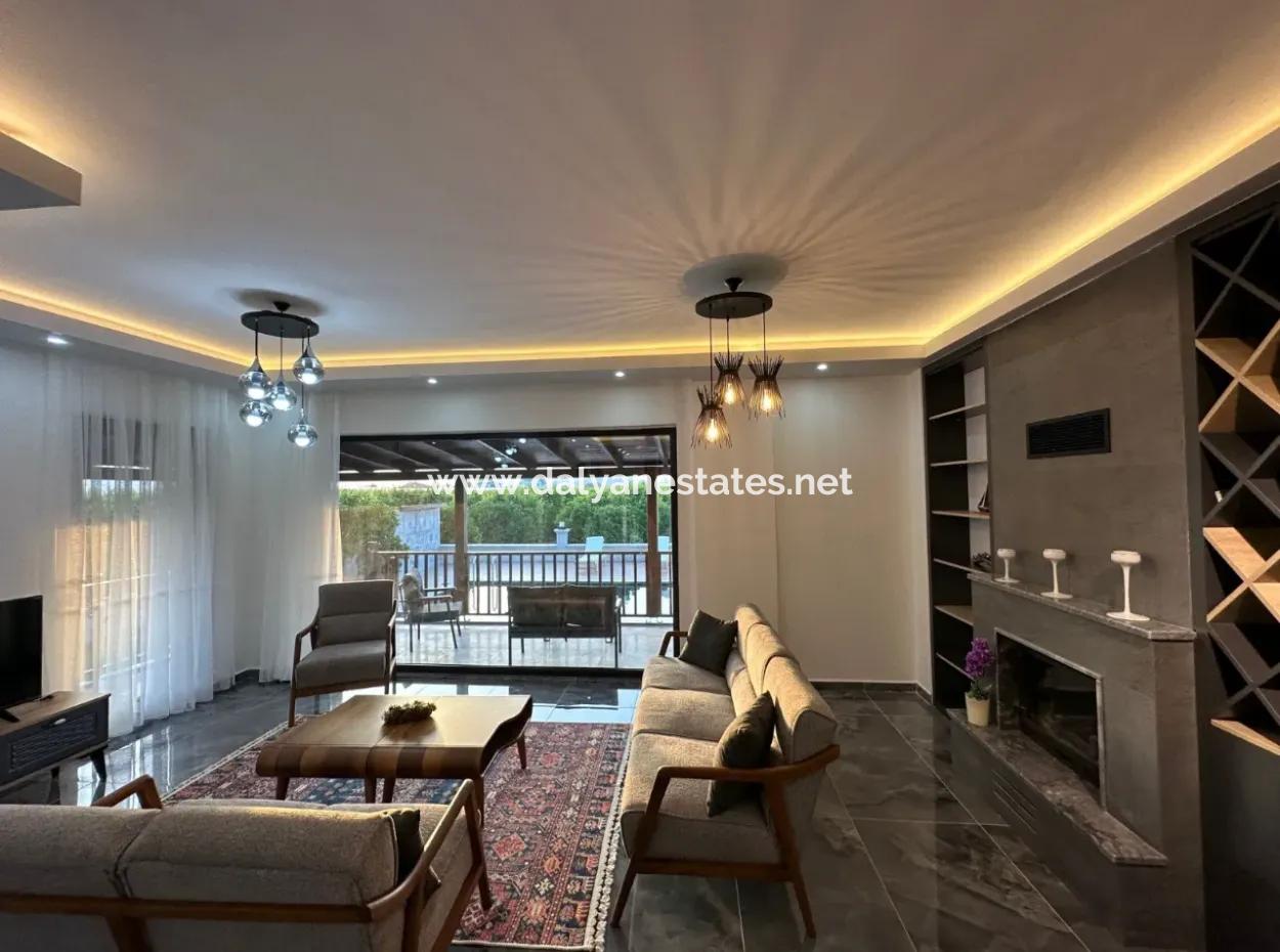 4 1 Villas For Sale In 14.136 M2 Field In Eskiköy