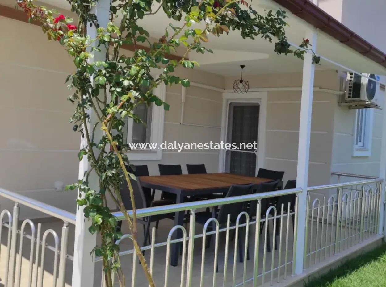 Dalyan Gülpinar'köşebaşi 545M2 Land For Sale 4 1 Villa