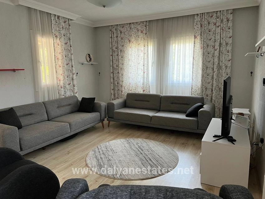 Угловой Участок, 600 М2, Вилла 3+1, Продается В Дальяне.