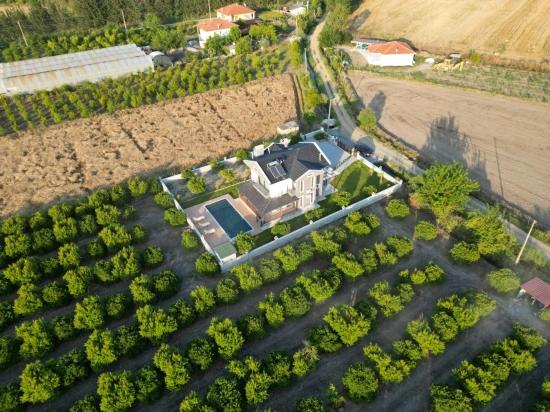 Вилла 4+1 На Продажу В Эскикёе, Расположенная На Участке Площадью 14 136 М2