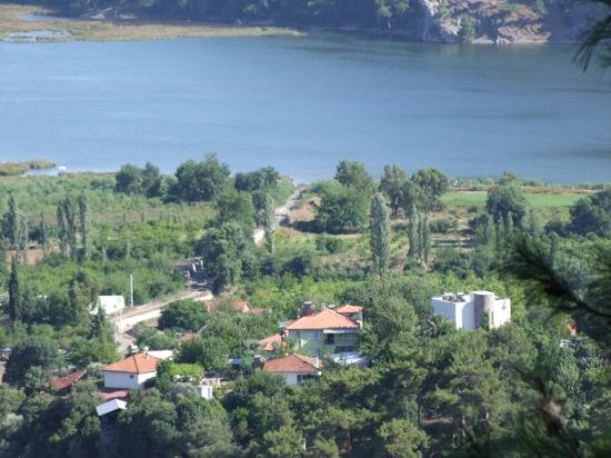 Земля 1252m2 На Продажу С Видом На Озеро В Чандыре