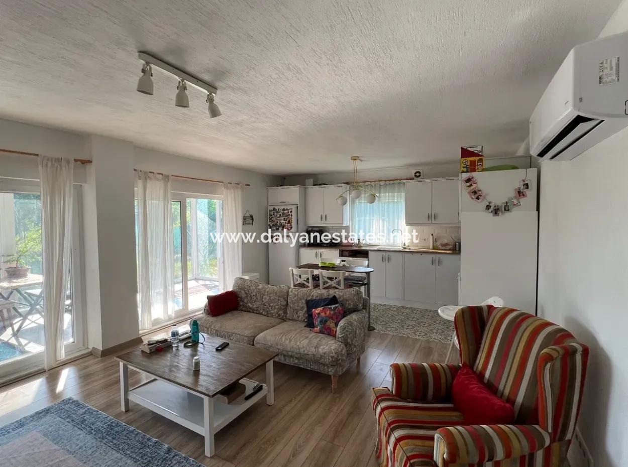 Eskiköy'de 1000M2 Arsa İçerisinde 2+1 Satılık Müstakil Evi