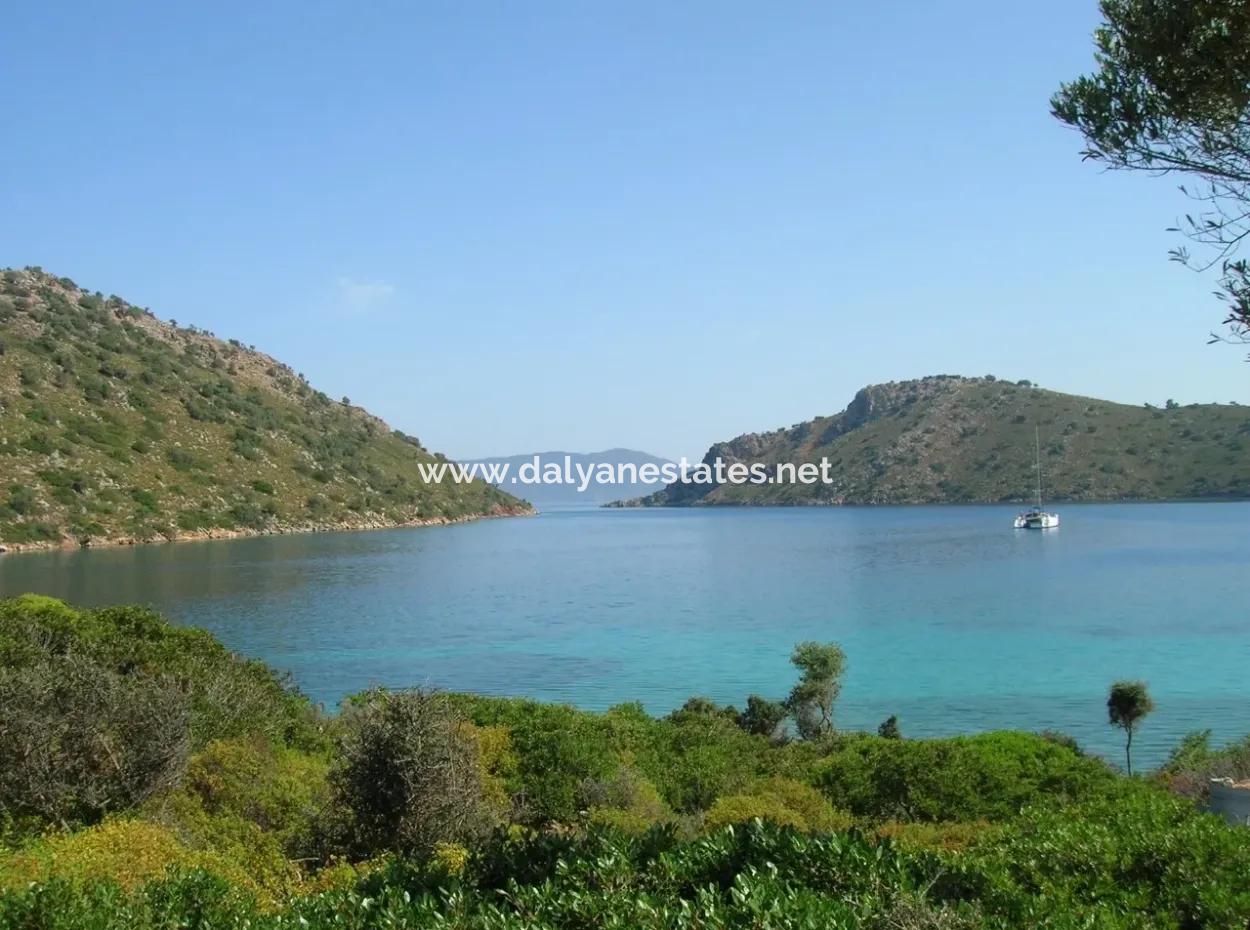 Bozburunda Satılık Villa Denize Sıfır Satılık Özel Koy