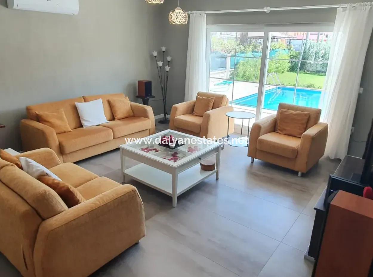 Dalyan Gülpınar'da 514M2 Arsa İçinde Satılık Villa