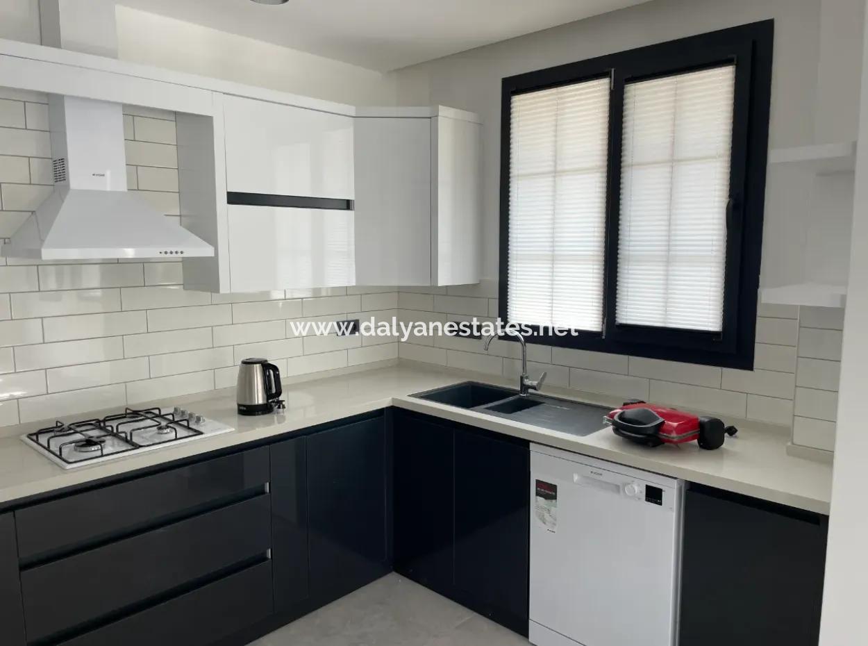Dalyan  Merkezde 4+1 Satılık Villa