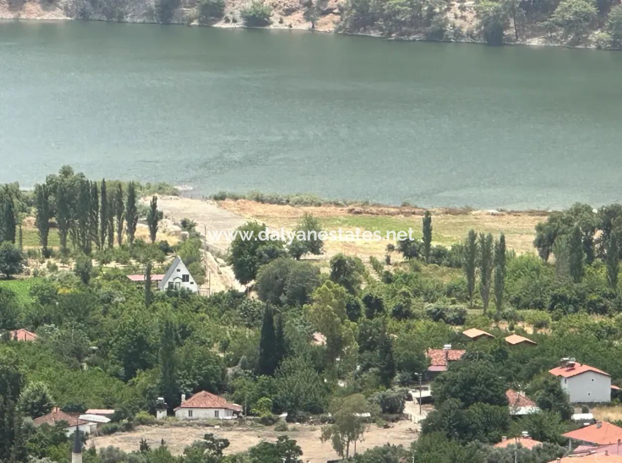 Çandır'da Göl Deniz Manzaralı Satılık Arsa